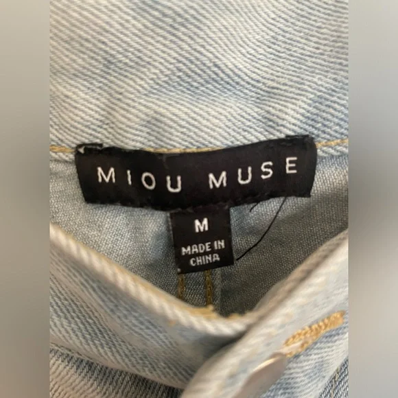Miou Muse Light Wash Denim Wide Legged Jeans - Picture 6 of 6